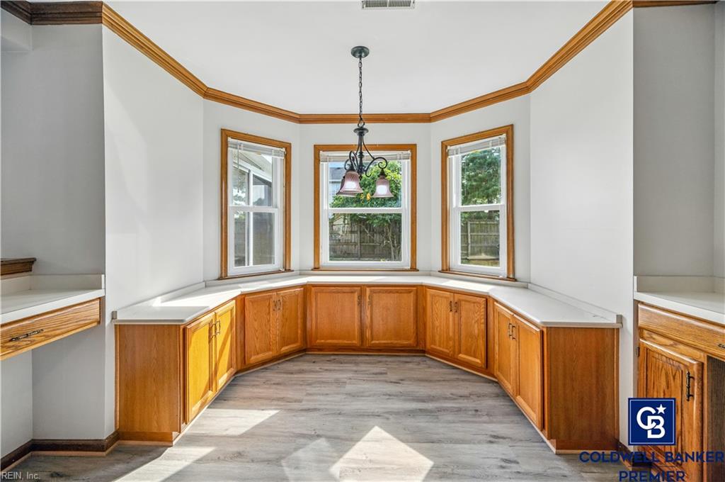 Virginia Beach Va, Virginia, 23454, United States, 4 Bedrooms Bedrooms, ,3 BathroomsBathrooms,Residential,For Sale,1919664