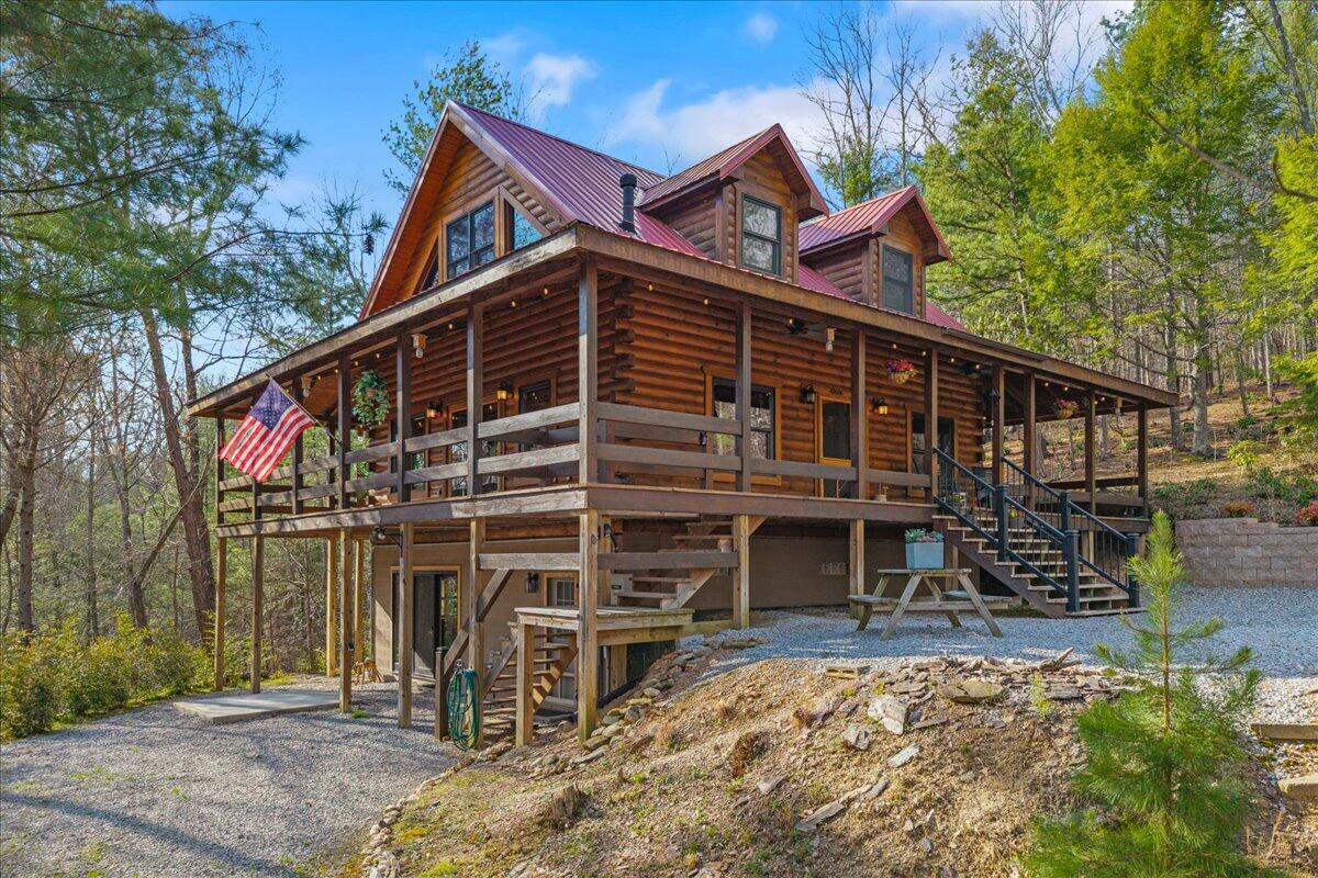 Tellico Plains, Tennessee, 37385, United States, 3 Bedrooms Bedrooms, ,3 BathroomsBathrooms,Residential,For Sale,2034978