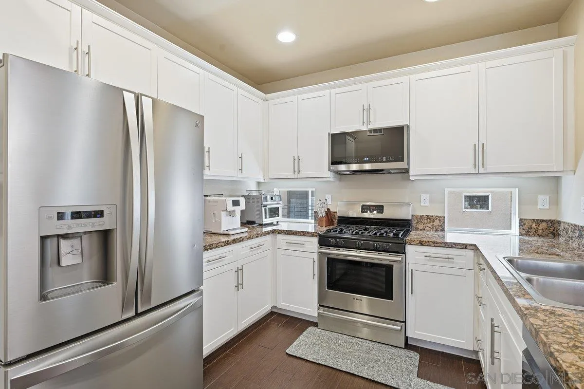 San Diego, California, 92120, United States, 3 Bedrooms Bedrooms, ,3 BathroomsBathrooms,Residential,For Sale,1997272