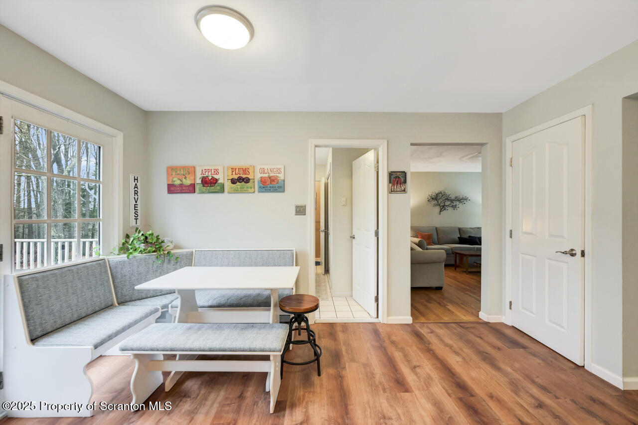 Moscow, Pennsylvania, 18444, United States, 4 Bedrooms Bedrooms, ,3 BathroomsBathrooms,Residential,For Sale,1999733