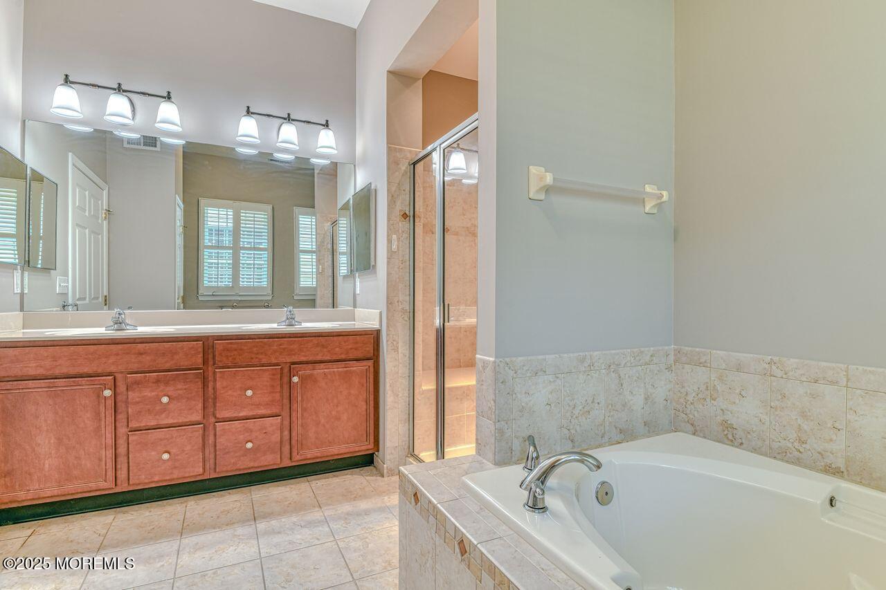 Jackson, New Jersey, 08527, United States, 3 Bedrooms Bedrooms, ,3 BathroomsBathrooms,Residential,For Sale,2003464