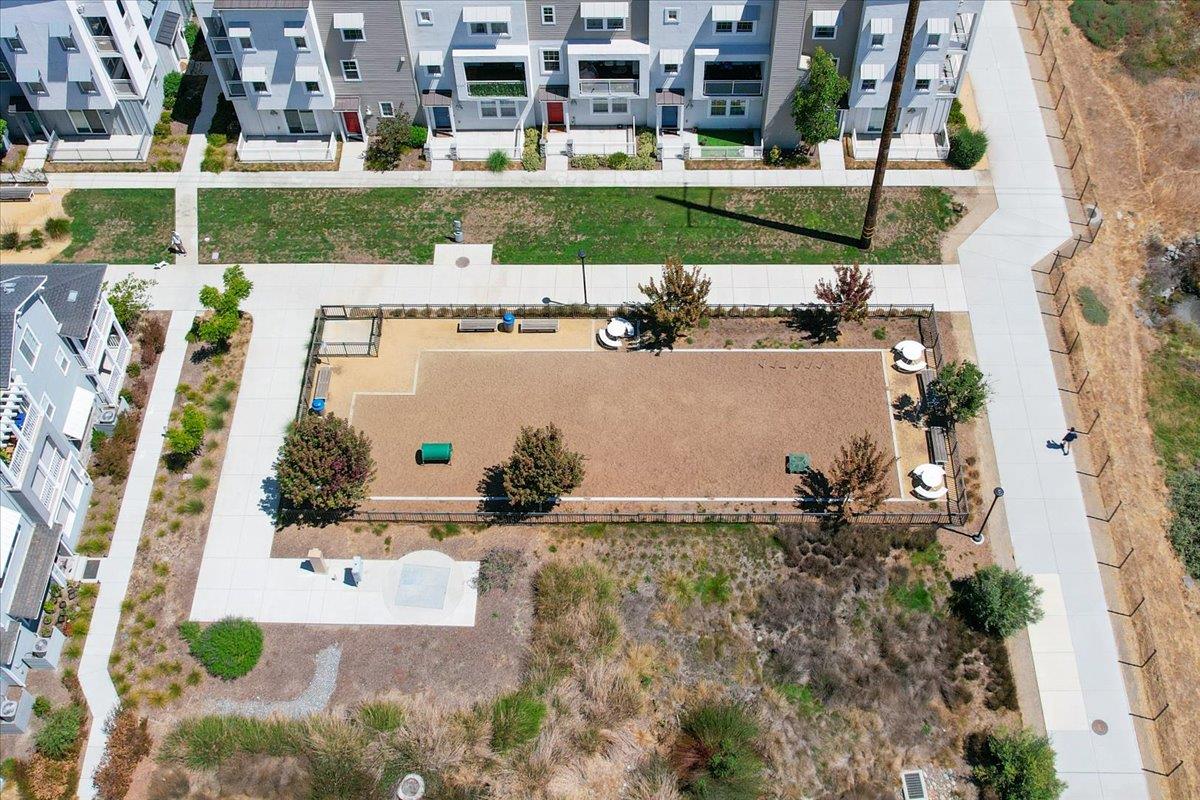 Newark, California, 94560, United States, 4 Bedrooms Bedrooms, ,4 BathroomsBathrooms,Residential,For Sale,1926207