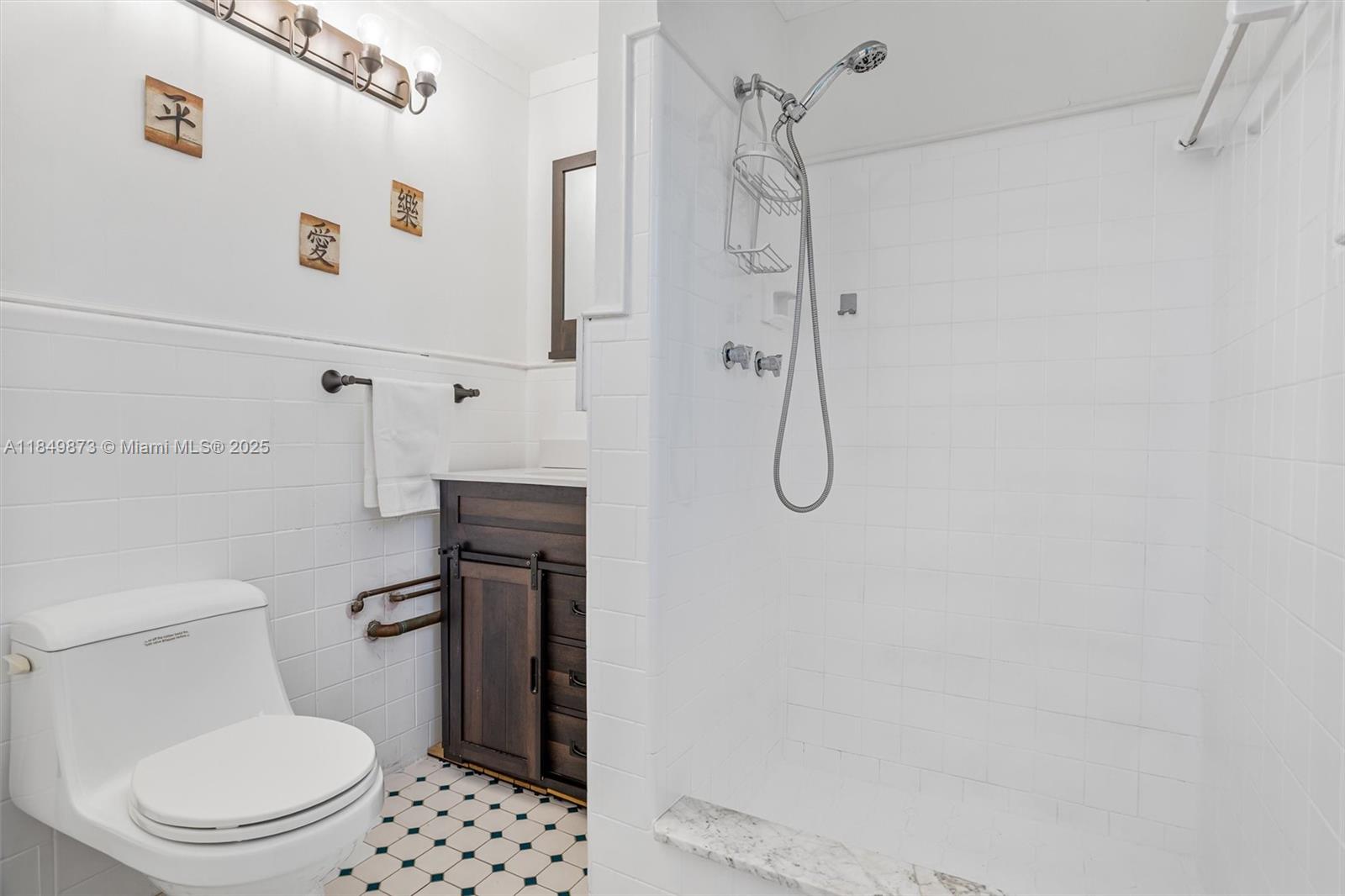 Dania Beach, Florida, 33004, United States, 3 Bedrooms Bedrooms, ,2 BathroomsBathrooms,Residential,For Sale,1907559