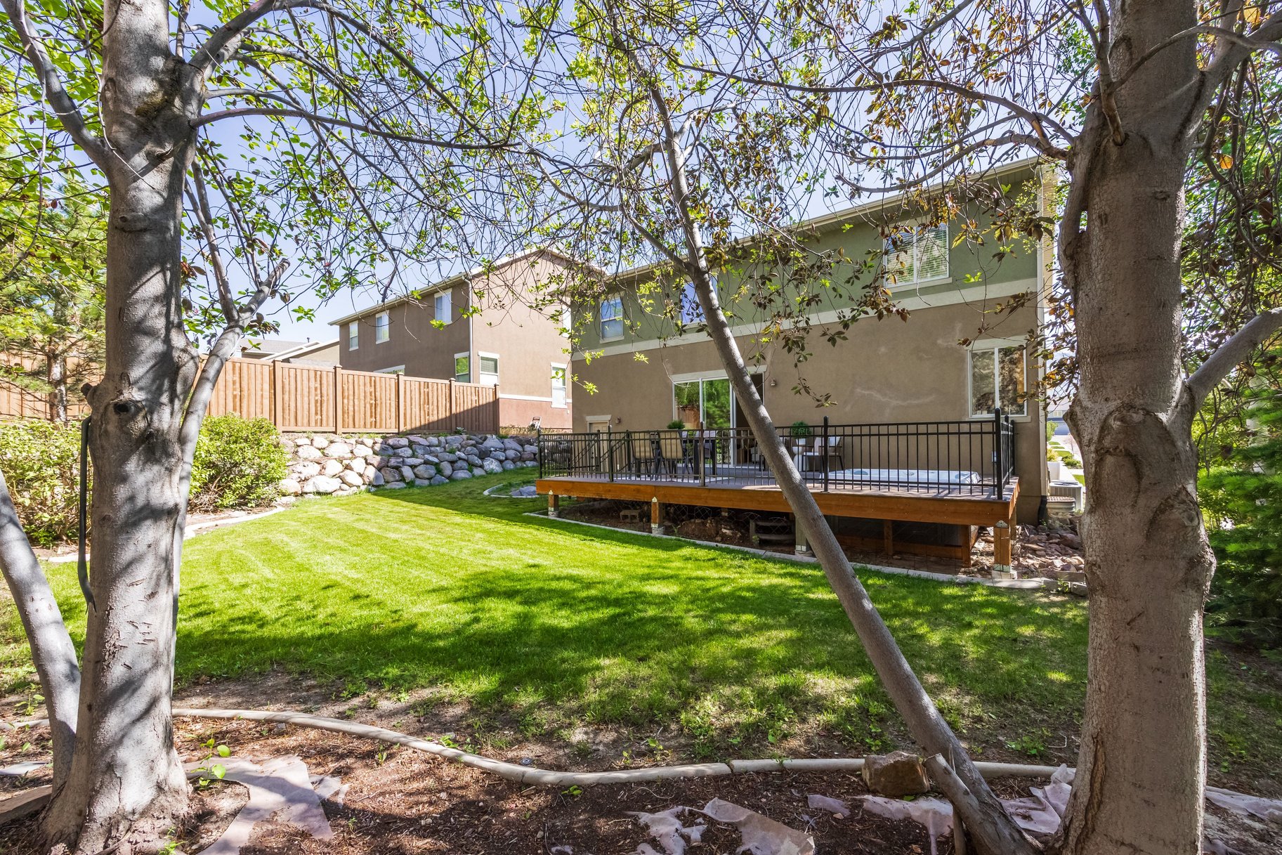 Peaceful Mountain Living with Amenities That Impress - 物件實景