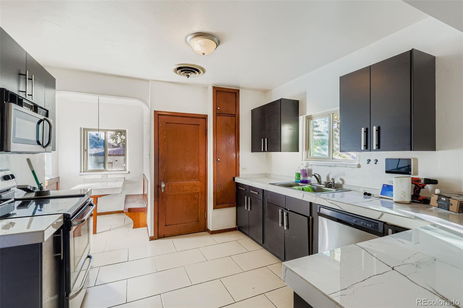 Denver, Colorado, 80205, United States, 3 Bedrooms Bedrooms, ,1 BathroomBathrooms,Residential,For Sale,1969232