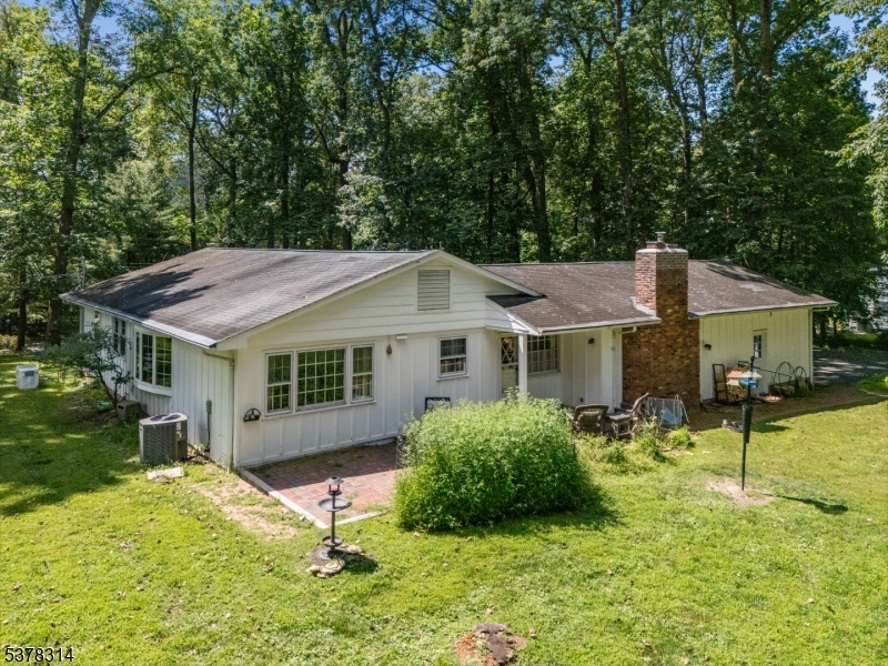Raritan Twp., New Jersey, 08822, United States, 3 Bedrooms Bedrooms, ,2 BathroomsBathrooms,Residential,For Sale,1917160