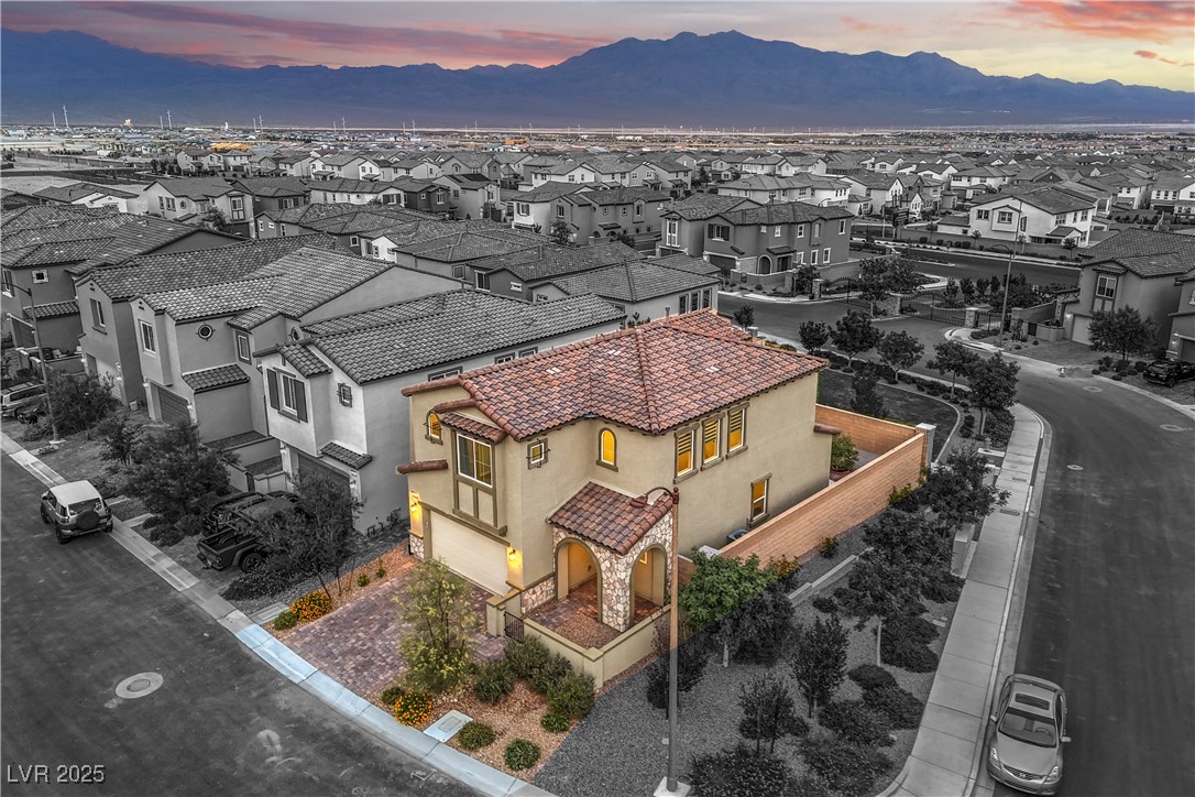 Las Vegas, Nevada, 89166, United States, 3 Bedrooms Bedrooms, ,3 BathroomsBathrooms,Residential,For Sale,1966892