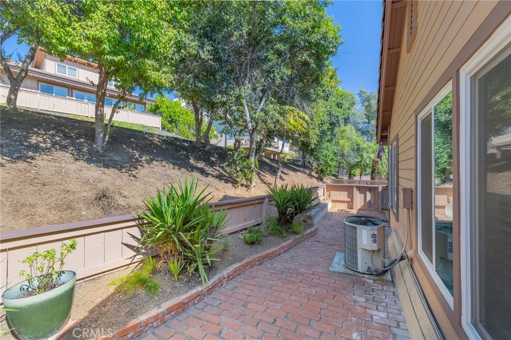 Escondido, California, 92026, United States, 3 Bedrooms Bedrooms, ,2 BathroomsBathrooms,Residential,For Sale,1987400