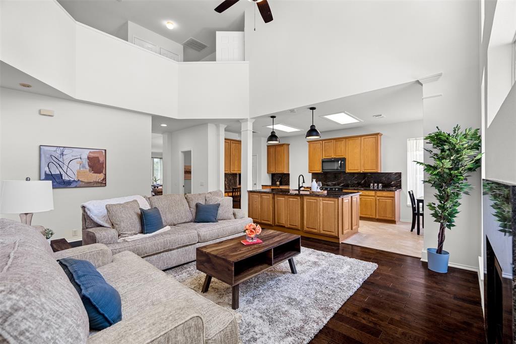 McKinney, Texas, 75072, United States, 5 Bedrooms Bedrooms, ,4 BathroomsBathrooms,Residential,For Sale,1987922