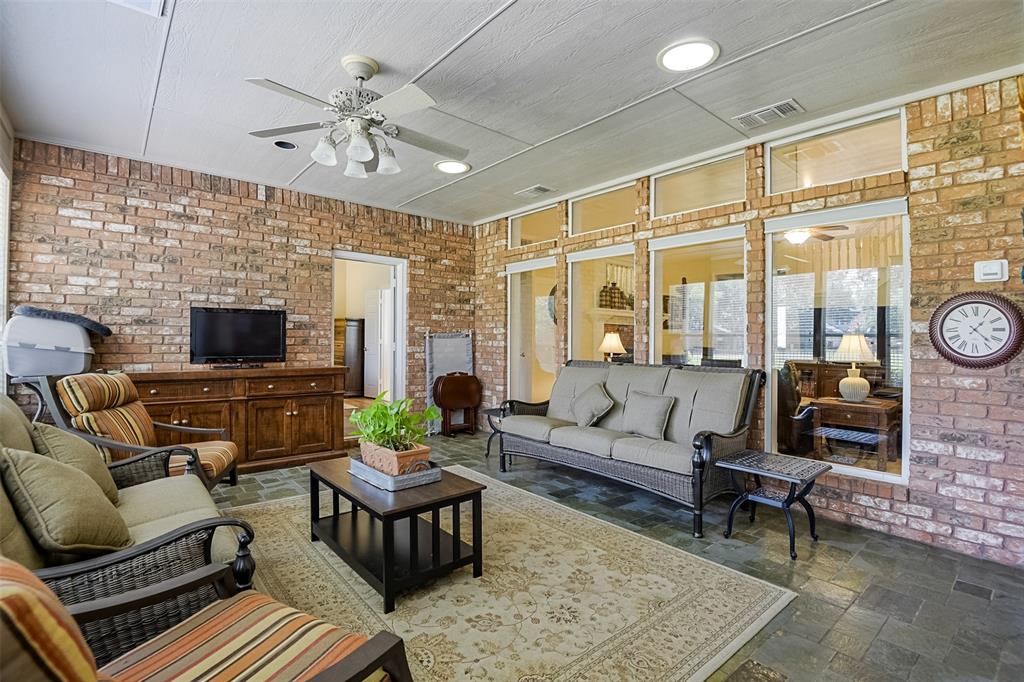 Mansfield, Texas, 76063, United States, 3 Bedrooms Bedrooms, ,3 BathroomsBathrooms,Residential,For Sale,1928562