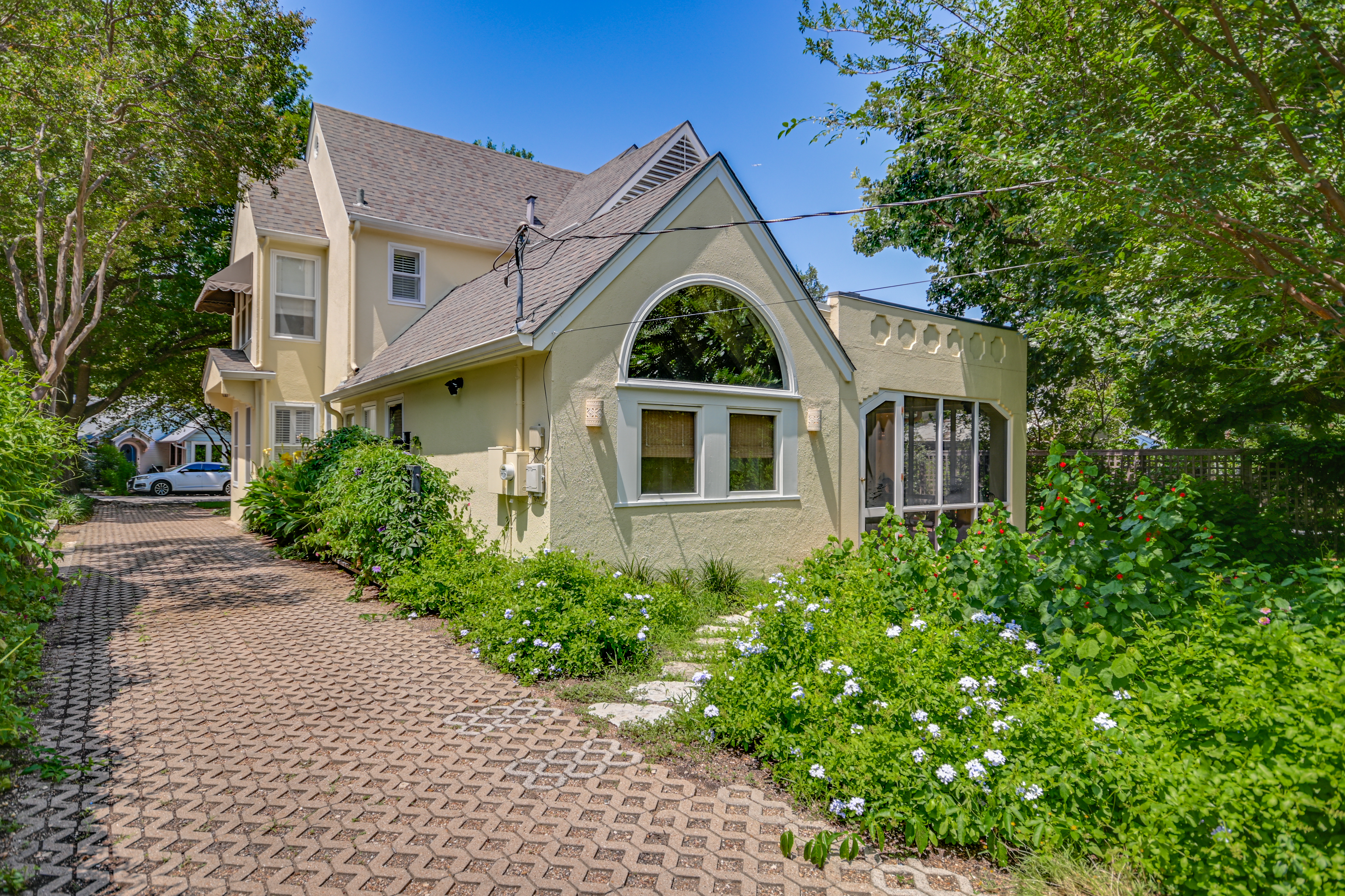  1925 Tudor Revival in Historic Aldridge Place - 物件實景