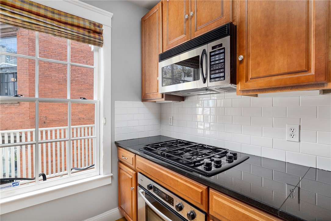 Providence, Rhode Island, 02903, United States, 2 Bedrooms Bedrooms, ,2 BathroomsBathrooms,Residential,For Sale,1868590