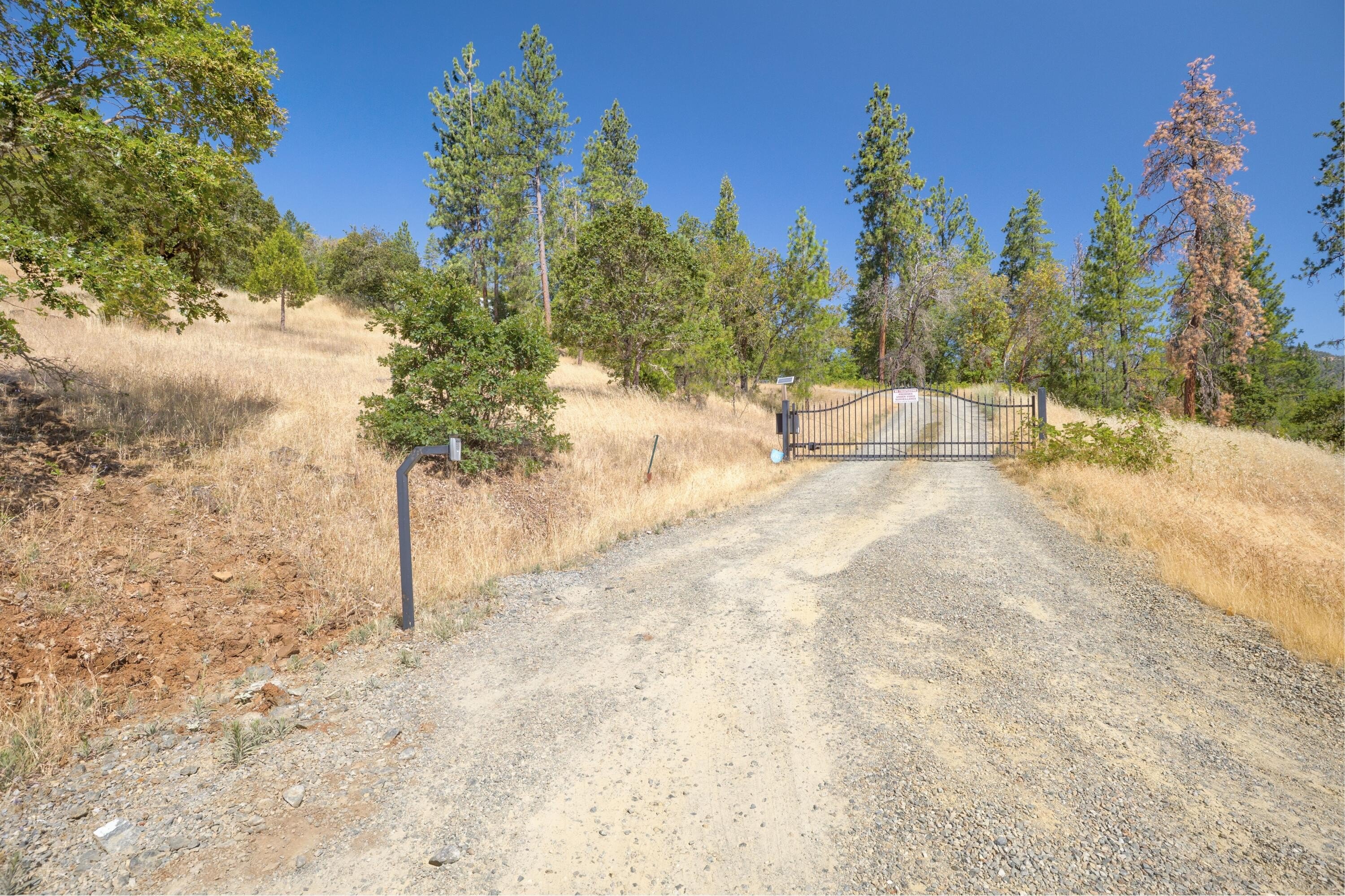 Williams, Oregon, 97544, United States, 3 Bedrooms Bedrooms, ,2 BathroomsBathrooms,Residential,For Sale,1983882