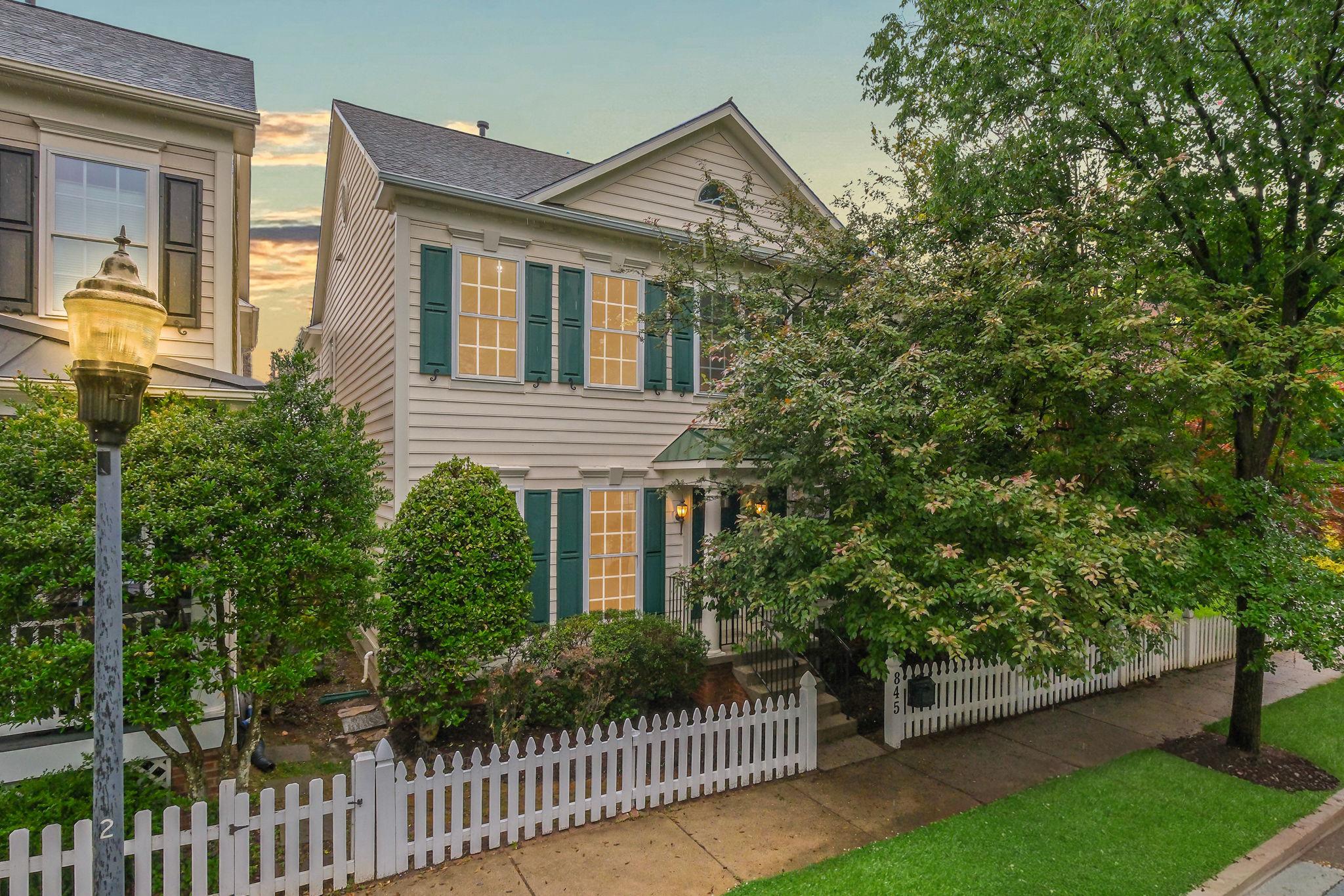  845 Lake Varuna Drive, Gaithersburg, MD, 20878 - 物件實景
