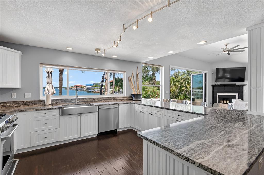 Clearwater Beach, Florida, 33767, United States, 4 Bedrooms Bedrooms, ,3 BathroomsBathrooms,Residential,For Sale,1849731