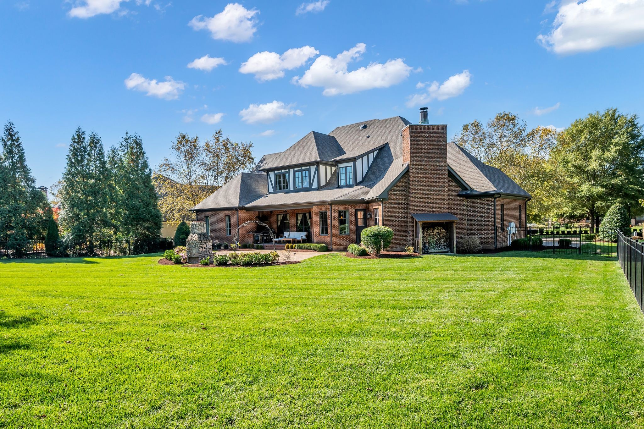 Brentwood, Tennessee, 37027, United States, 5 Bedrooms Bedrooms, ,7 BathroomsBathrooms,Residential,For Sale,2002068