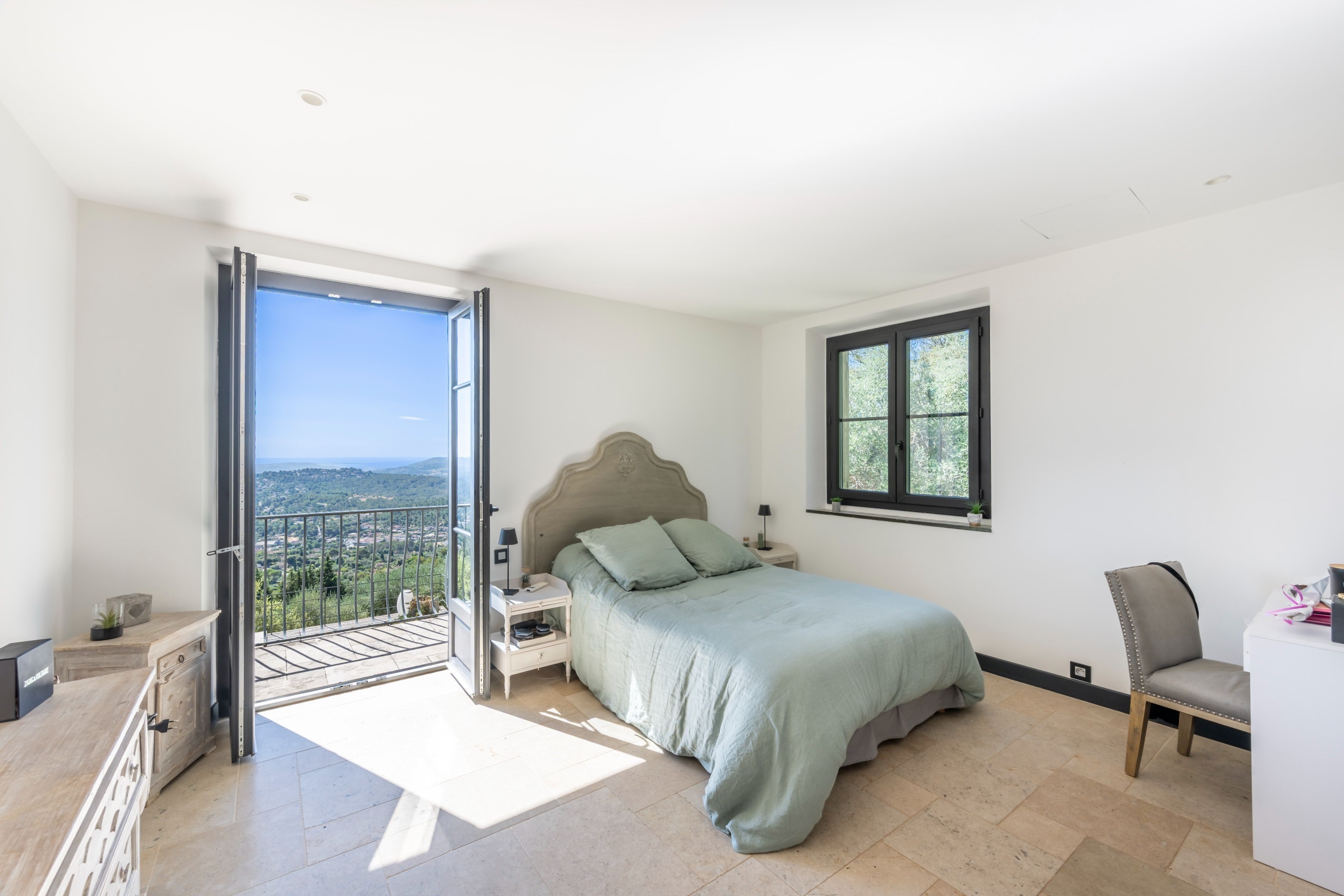  Le Tignet, renovated villa for sale with panoramic sea views, infinity pool and… - 物件實景