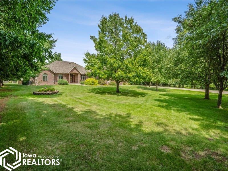 West Burlington, Iowa, 52655, United States, 4 Bedrooms Bedrooms, ,4 BathroomsBathrooms,Residential,For Sale,1982089