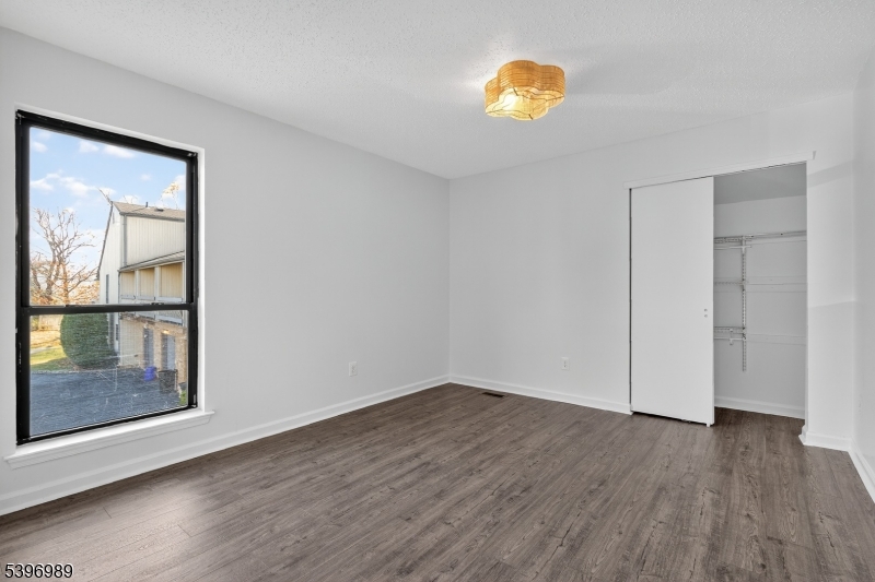 Franklin Twp., New Jersey, 08873, United States, 2 Bedrooms Bedrooms, ,3 BathroomsBathrooms,Residential,For Sale,1993021