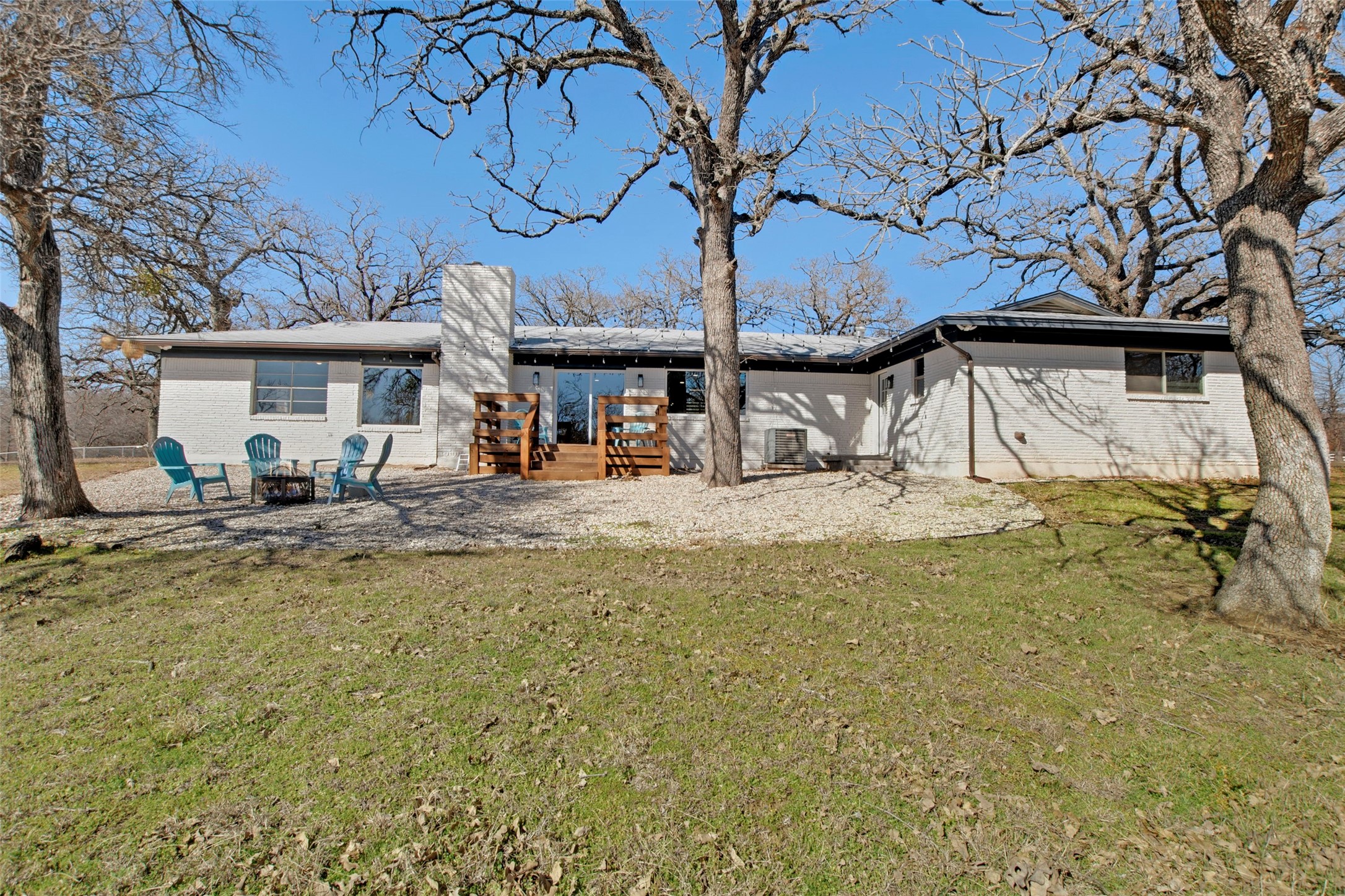 Dalworthington Gardens, Texas, 76016, United States, 3 Bedrooms Bedrooms, ,3 BathroomsBathrooms,Residential,For Sale,1722387