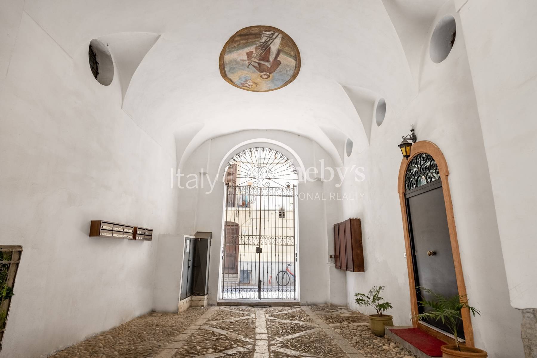  Penthouse with Terrace in the Heart of Palermo