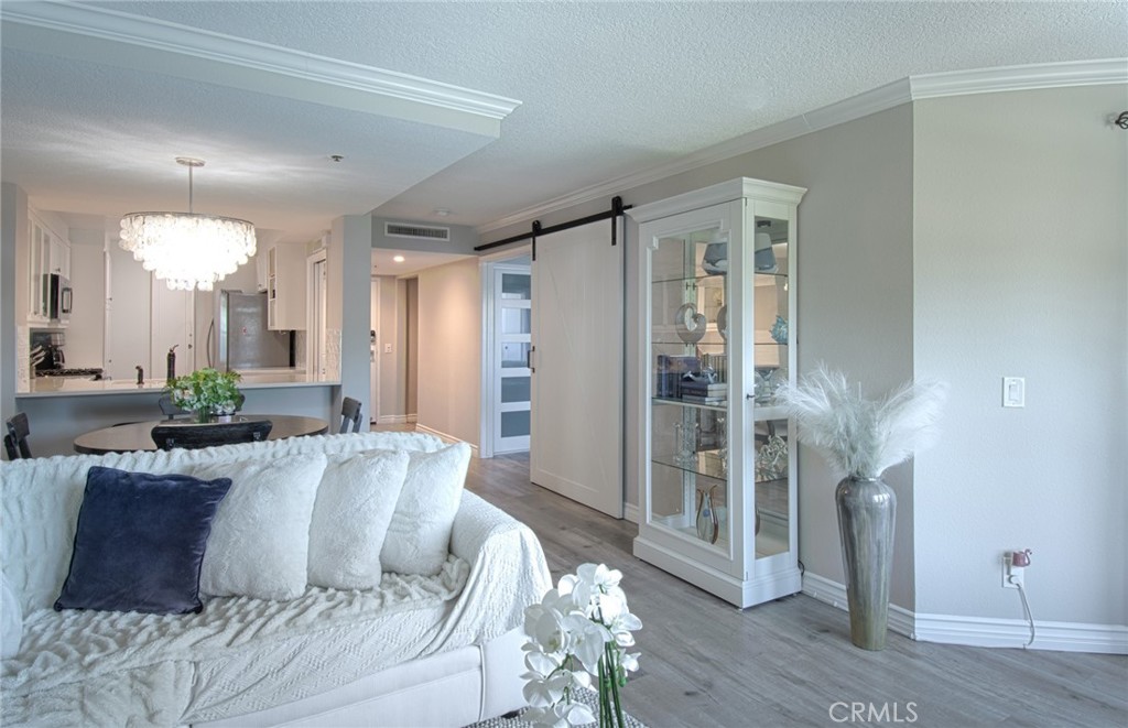 Newport Beach, California, 92663, United States, 1 Bedroom Bedrooms, ,1 BathroomBathrooms,Residential,For Sale,1990291