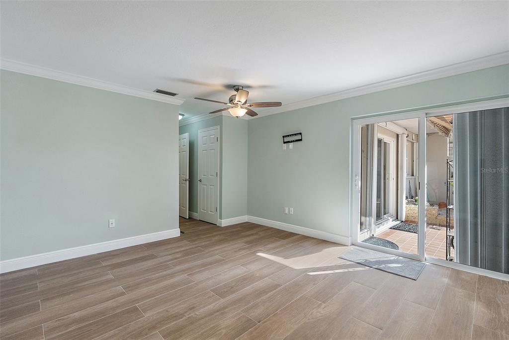 St Petersburg, Florida, 33708, United States, 2 Bedrooms Bedrooms, ,2 BathroomsBathrooms,Residential,For Sale,1963095