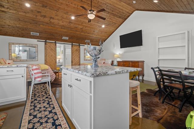 Lindale, Texas, 75771, United States, 3 Bedrooms Bedrooms, ,2 BathroomsBathrooms,Residential,For Sale,2019354