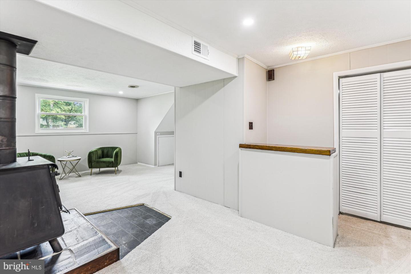 Alexandria, Virginia, 22306, United States, 3 Bedrooms Bedrooms, ,3 BathroomsBathrooms,Residential,For Sale,1902462