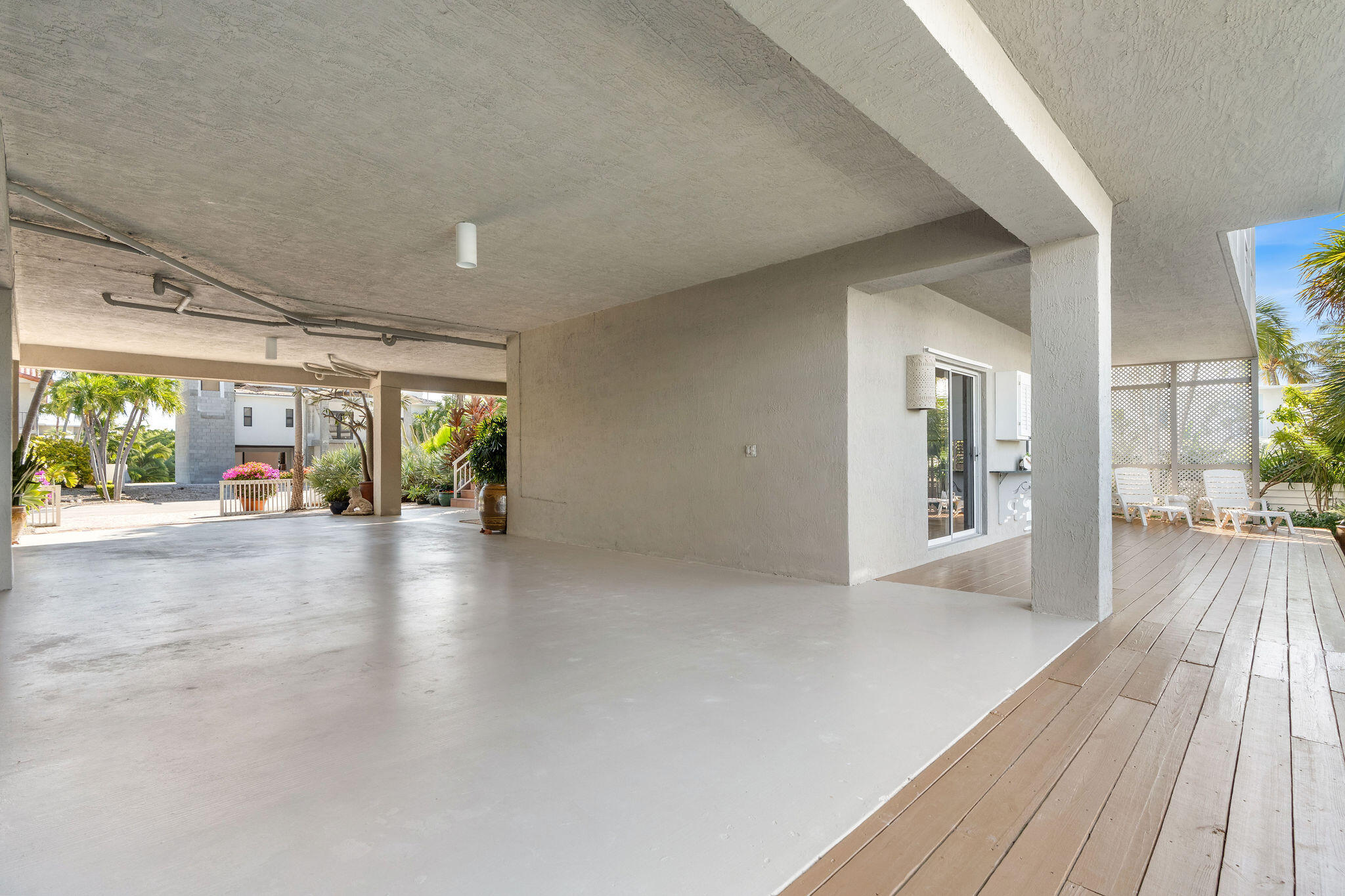 Islamorada, Florida, 33036, United States, 5 Bedrooms Bedrooms, ,3 BathroomsBathrooms,Residential,For Sale,1998109