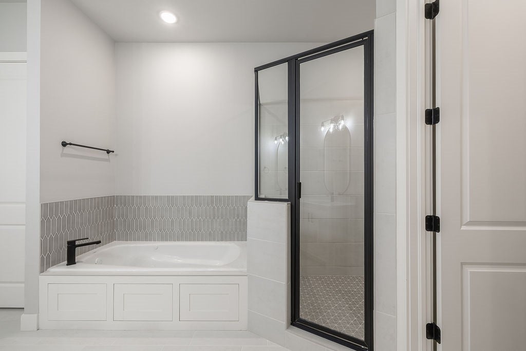 Springdale, Arkansas, 72762, United States, 3 Bedrooms Bedrooms, ,3 BathroomsBathrooms,Residential,For Sale,2001848