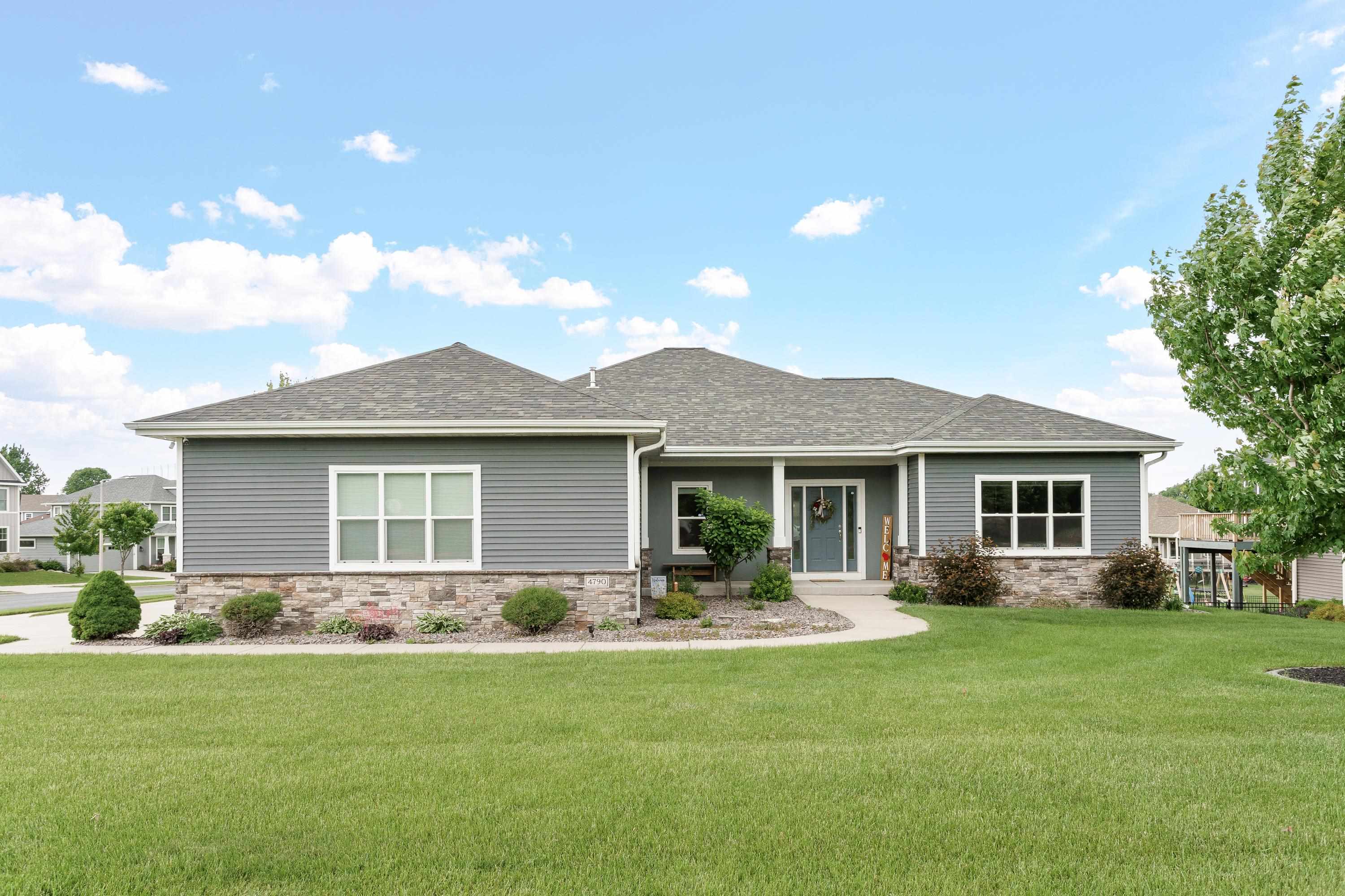 Deforest, Wisconsin, 53532, United States, 4 Bedrooms Bedrooms, ,3 BathroomsBathrooms,Residential,For Sale,1923303