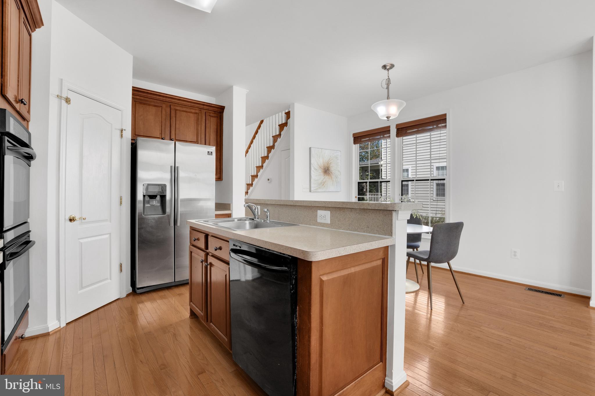 Broadlands, Virginia, 20148, United States, 3 Bedrooms Bedrooms, ,3 BathroomsBathrooms,Residential,For Sale,1937215
