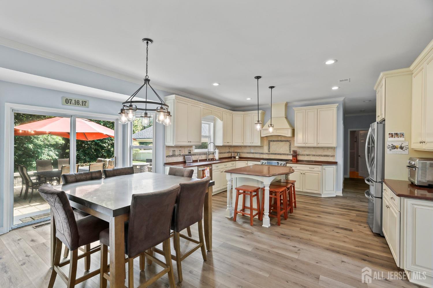 Marlboro, New Jersey, 07751, United States, 5 Bedrooms Bedrooms, ,3 BathroomsBathrooms,Residential,For Sale,1975938