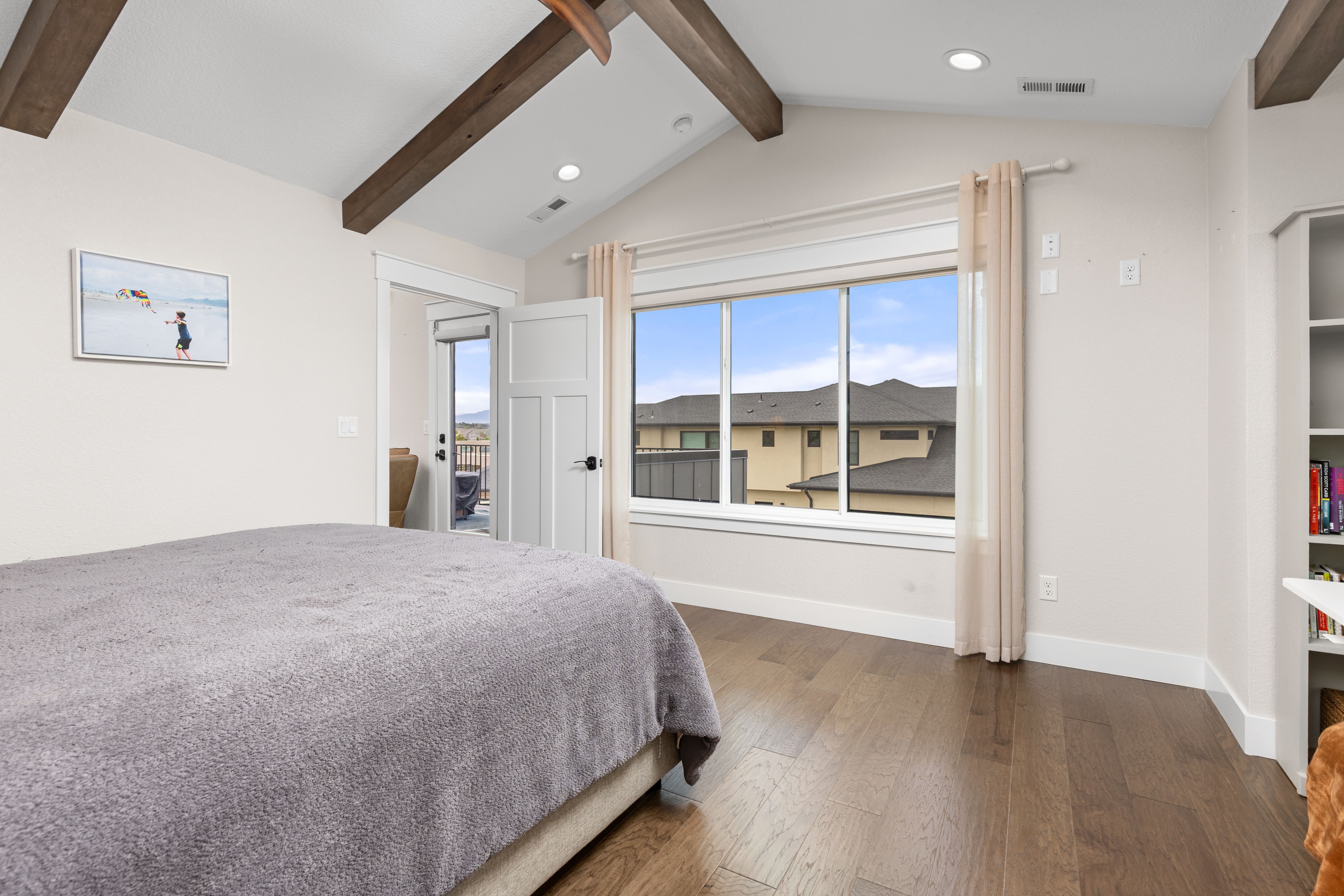  Amazing Opportunity For Multigenerational Living - 物件實景