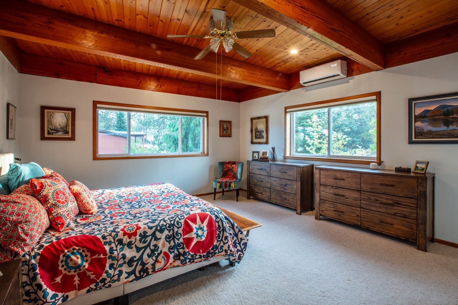  Renovated Waterfront Retreat with Private Dock & Guest Barn - 物件實景