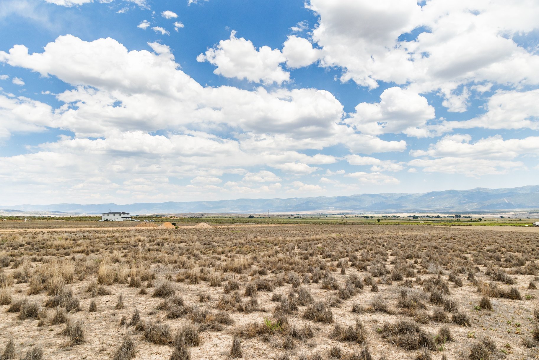  8.5-Acre Lots, No HOA, Stunning Horseshoe Mountain Views - 物件實景
