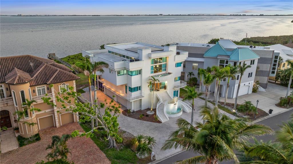 Bradenton, Florida, 34210, United States, 4 Bedrooms Bedrooms, ,5 BathroomsBathrooms,Residential,For Sale,1827645