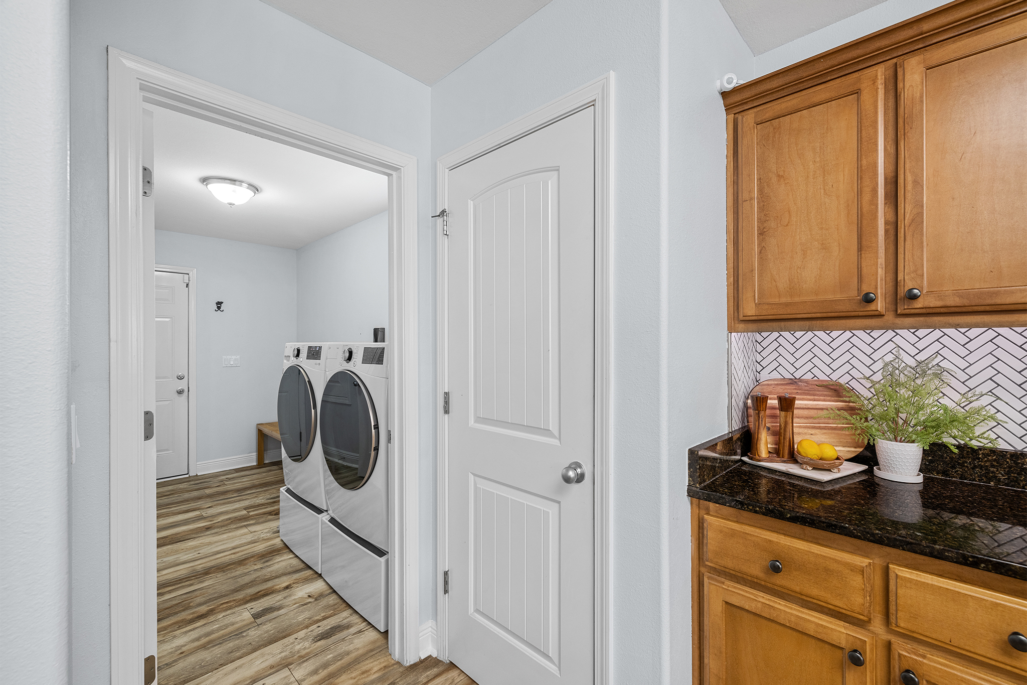  Spacious Craftsman in Summerset Estates - 物件實景