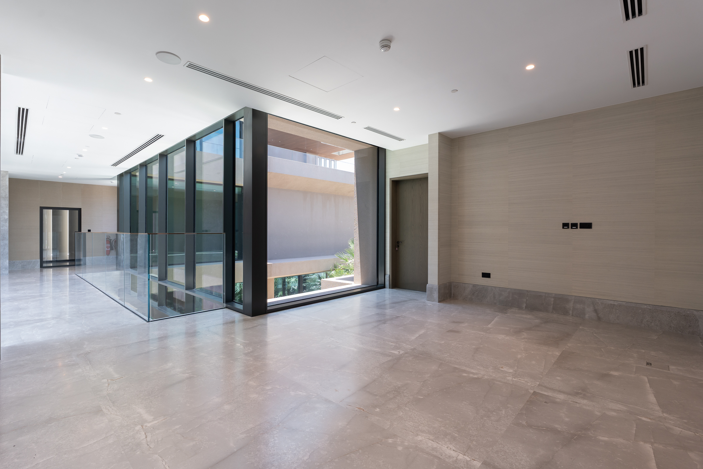  Stunning Villa in Prime Beachfront Location - 物件實景