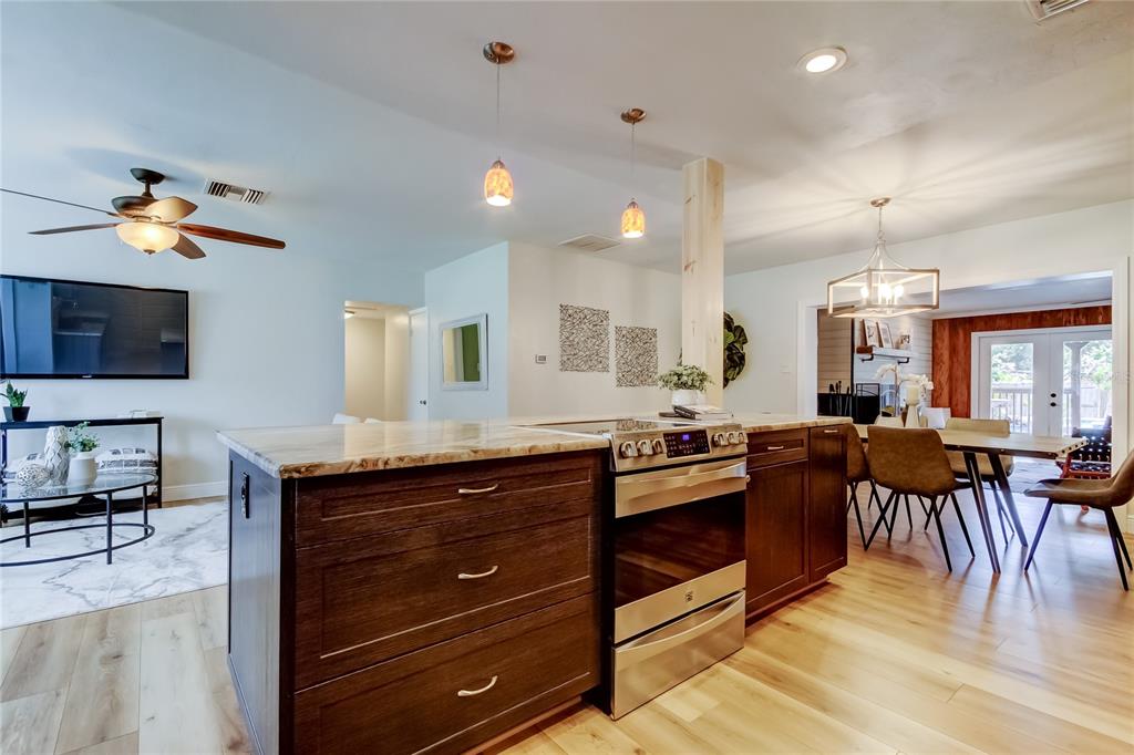 St Petersburg, Florida, 33710, United States, 3 Bedrooms Bedrooms, ,2 BathroomsBathrooms,Residential,For Sale,1877188
