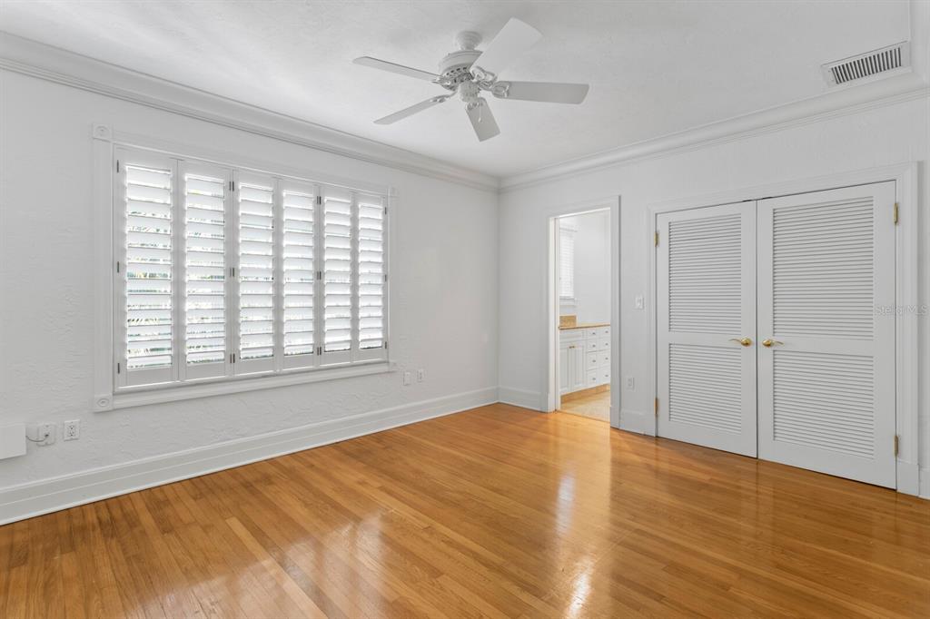 St Petersburg, Florida, 33704, United States, 4 Bedrooms Bedrooms, ,5 BathroomsBathrooms,Residential,For Sale,1794031