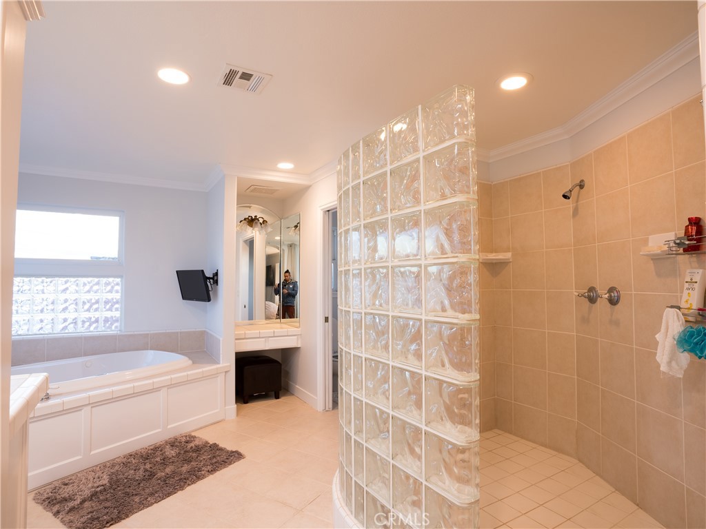 Helendale, California, 92342, United States, 4 Bedrooms Bedrooms, ,4 BathroomsBathrooms,Residential,For Sale,1991488