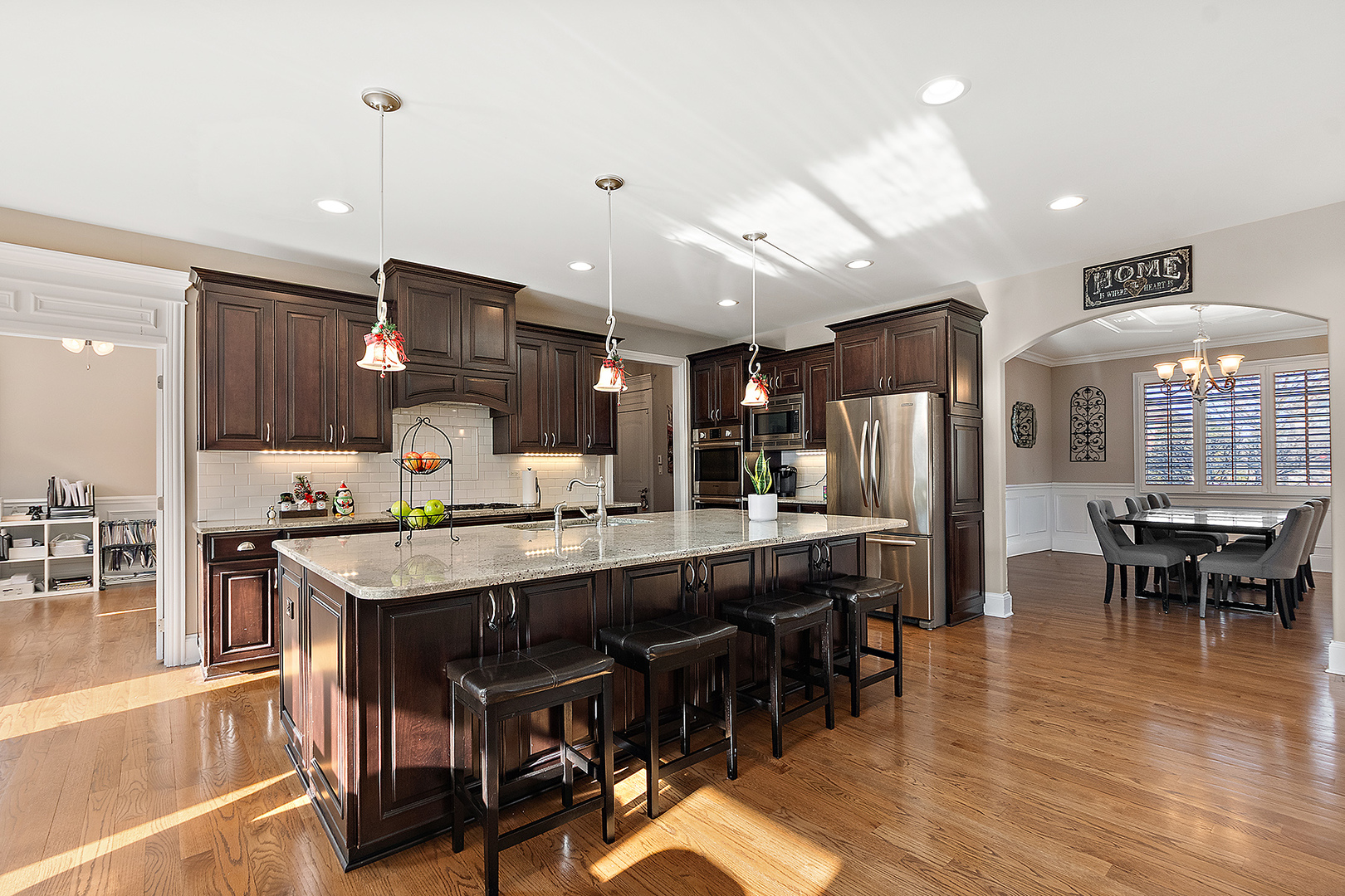 Mokena, Illinois, 60448, United States, 5 Bedrooms Bedrooms, ,4 BathroomsBathrooms,Residential,For Sale,2005248