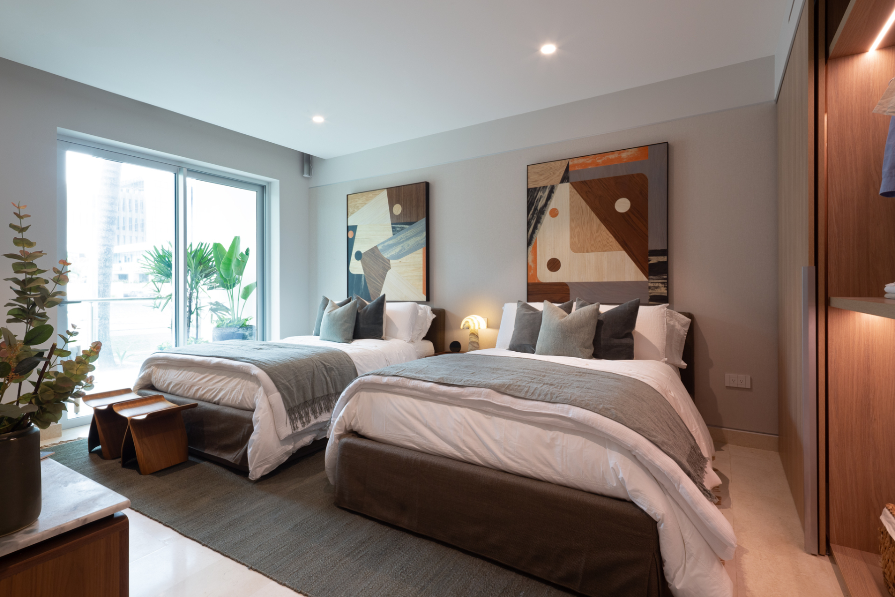  Oceanfront SLS Residences - 物件實景