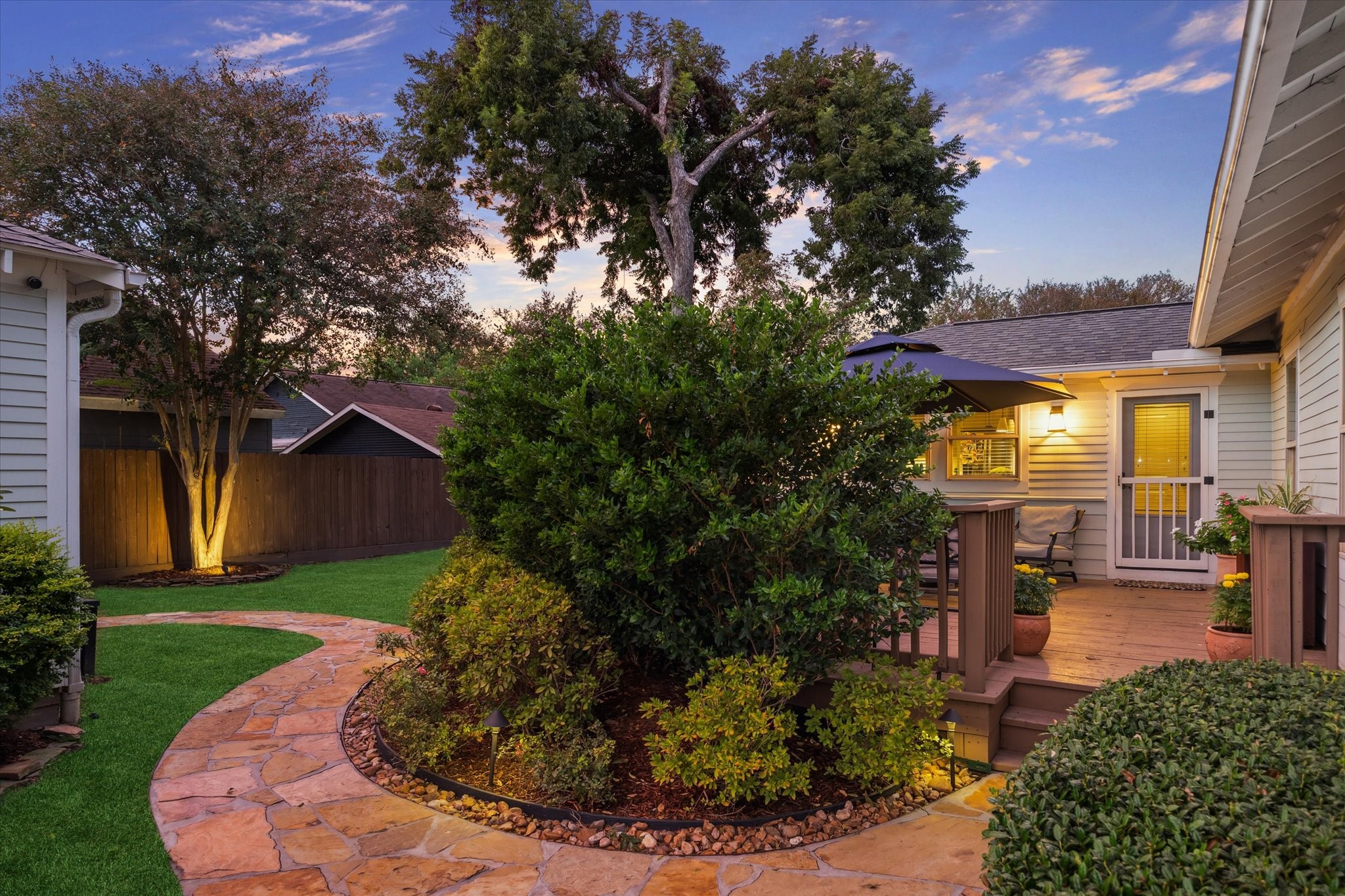  905 Gibbs Street - 物件實景