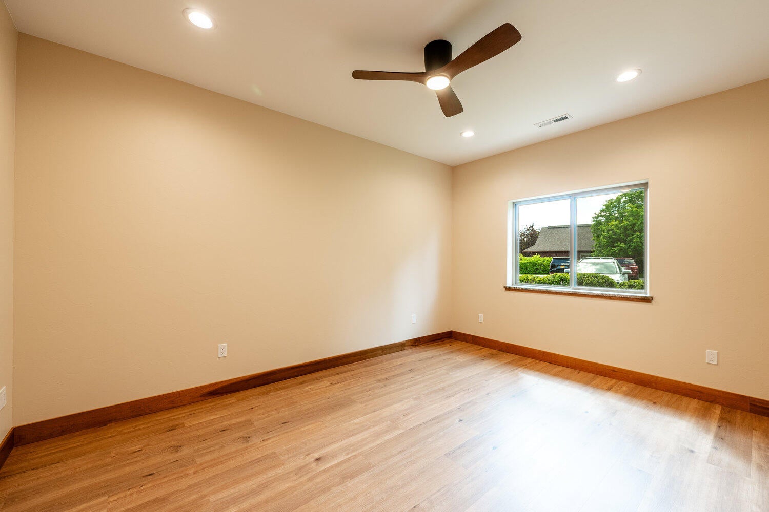 Sheridan, Wyoming, 82801, United States, 4 Bedrooms Bedrooms, ,3 BathroomsBathrooms,Residential,For Sale,1981646