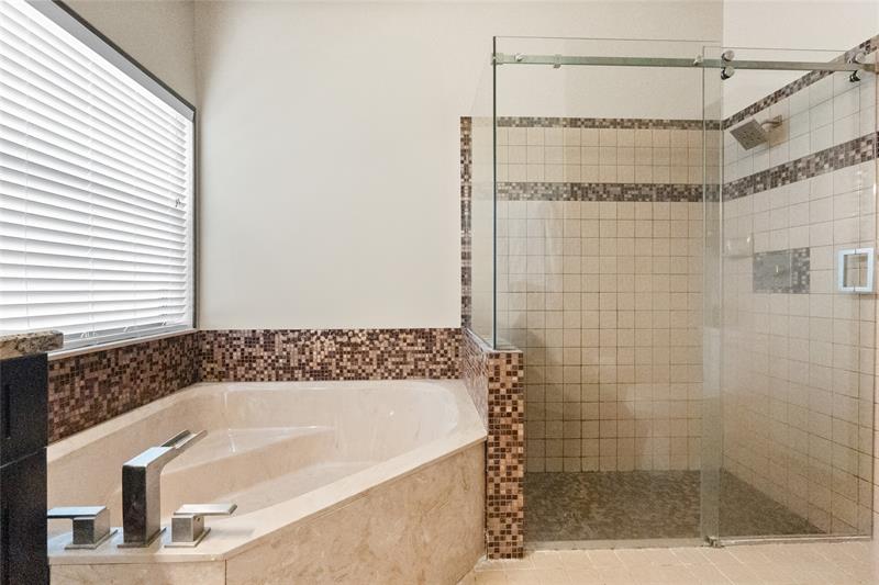 Plantation, Florida, 33322, United States, 4 Bedrooms Bedrooms, ,2 BathroomsBathrooms,Residential,For Sale,1829242