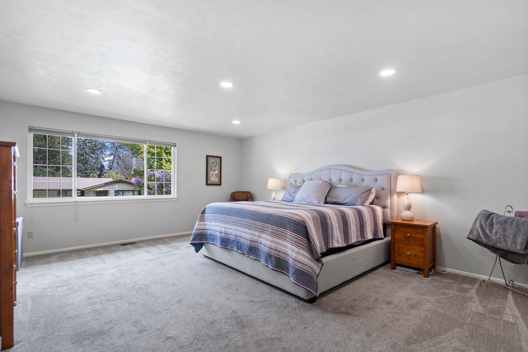 Spokane, Washington, 99218, United States, 4 Bedrooms Bedrooms, ,4 BathroomsBathrooms,Residential,For Sale,1828122