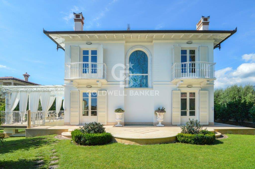 via vaiana, Pietrasanta, Lucca, 55045, IT, 5 Bedrooms Bedrooms, ,6 BathroomsBathrooms,Residential,For Sale,via vaiana,1676903